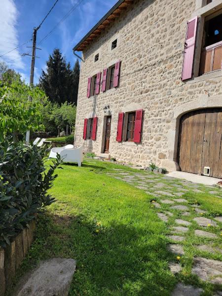 Se Reconnecter A La Nature Au Gite 3 Etoiles De Montager A Saint Andre De Chalencon Exterior foto